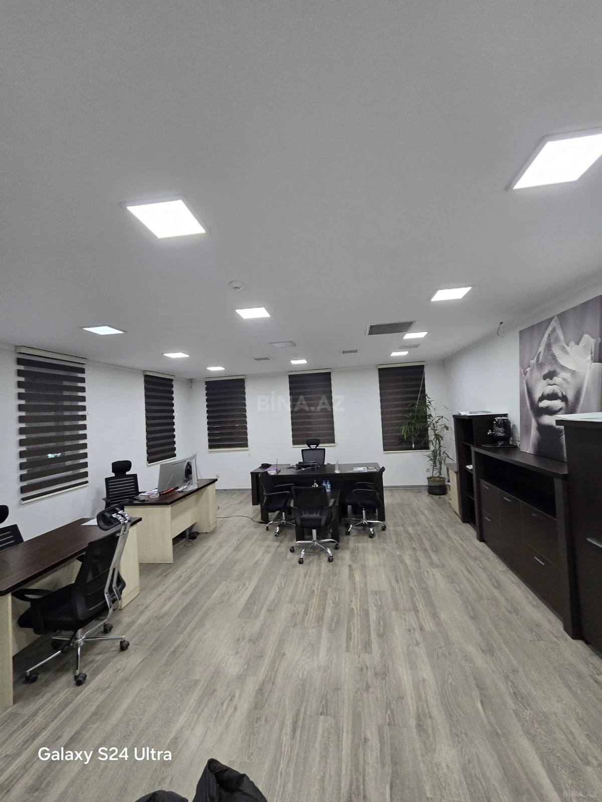 Kirayə verilir 4 otaqlı ofis 180 m²