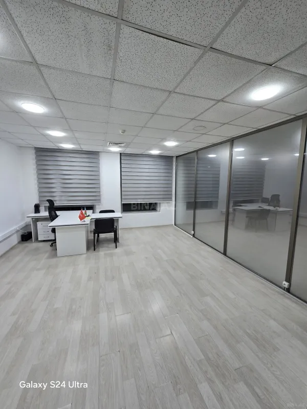 Kirayə verilir 4 otaqlı ofis 180 m²