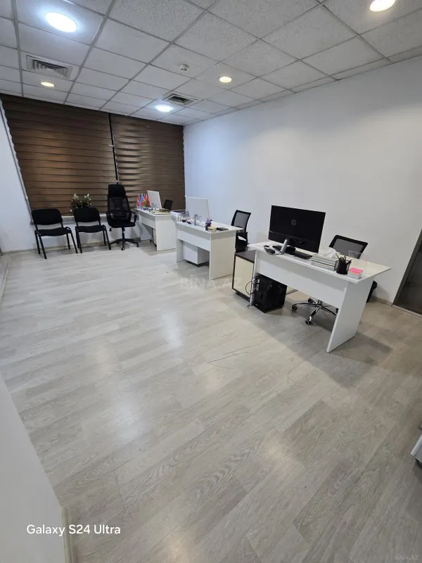 Kirayə verilir 4 otaqlı ofis 180 m²