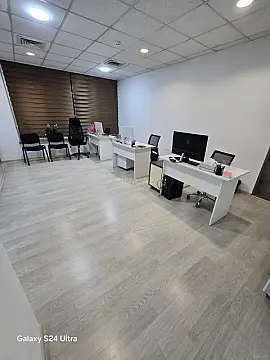 Kirayə verilir 4 otaqlı ofis 180 m²
