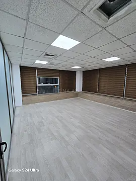 Kirayə verilir 4 otaqlı ofis 180 m²