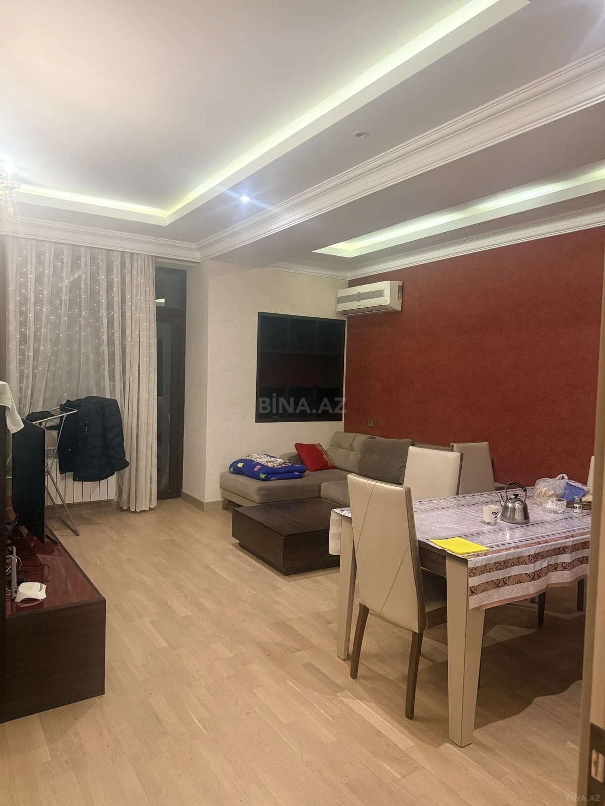 Satılır 2 otaqlı mənzil 100 m²