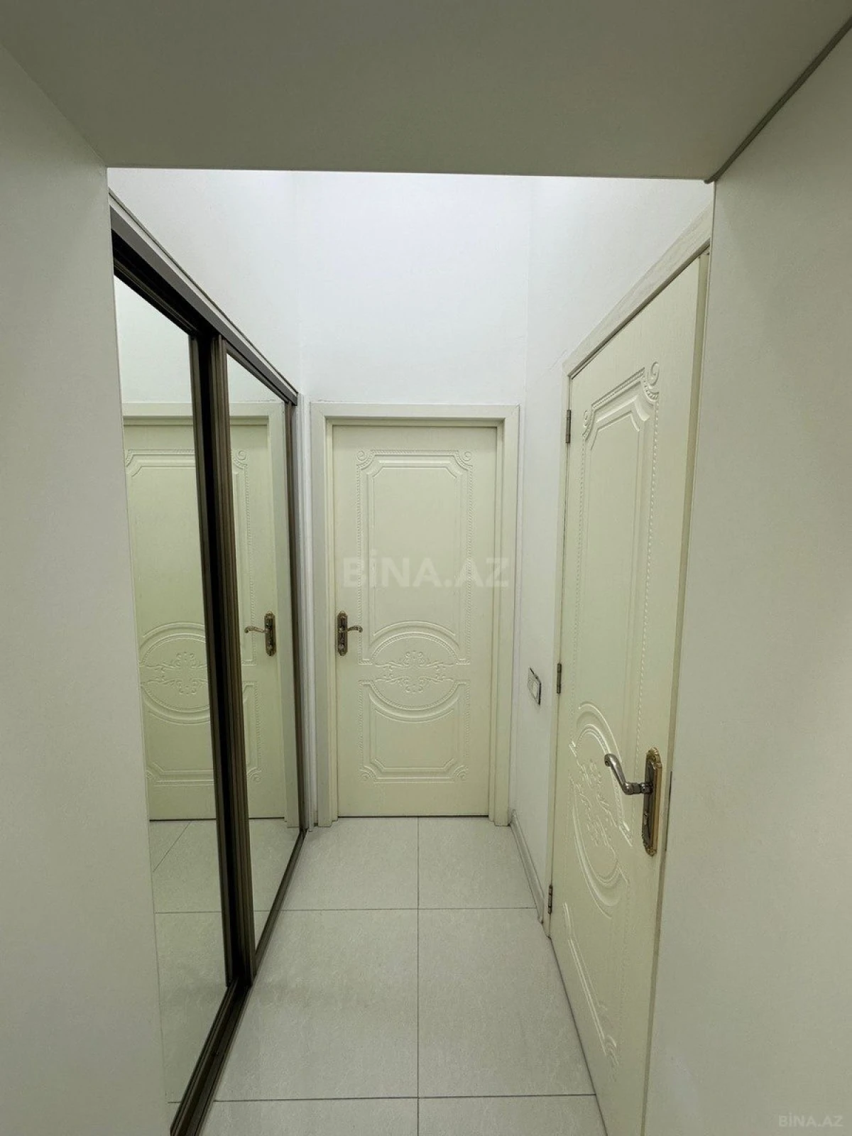 Satılır obyekt 165 m²