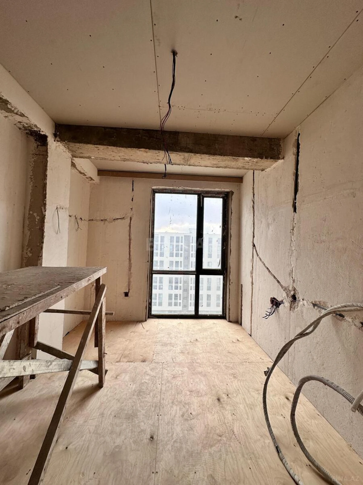 Satılır 3 otaqlı mənzil 100 m²