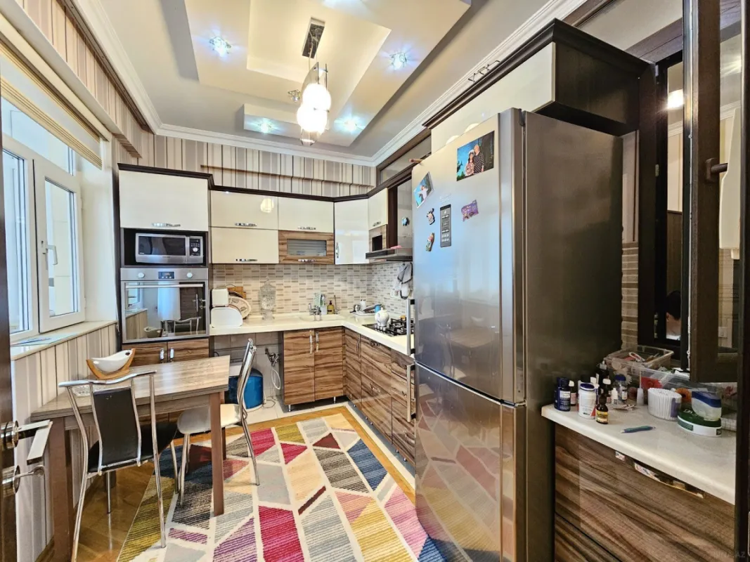 Satılır 3 otaqlı mənzil 93 m²