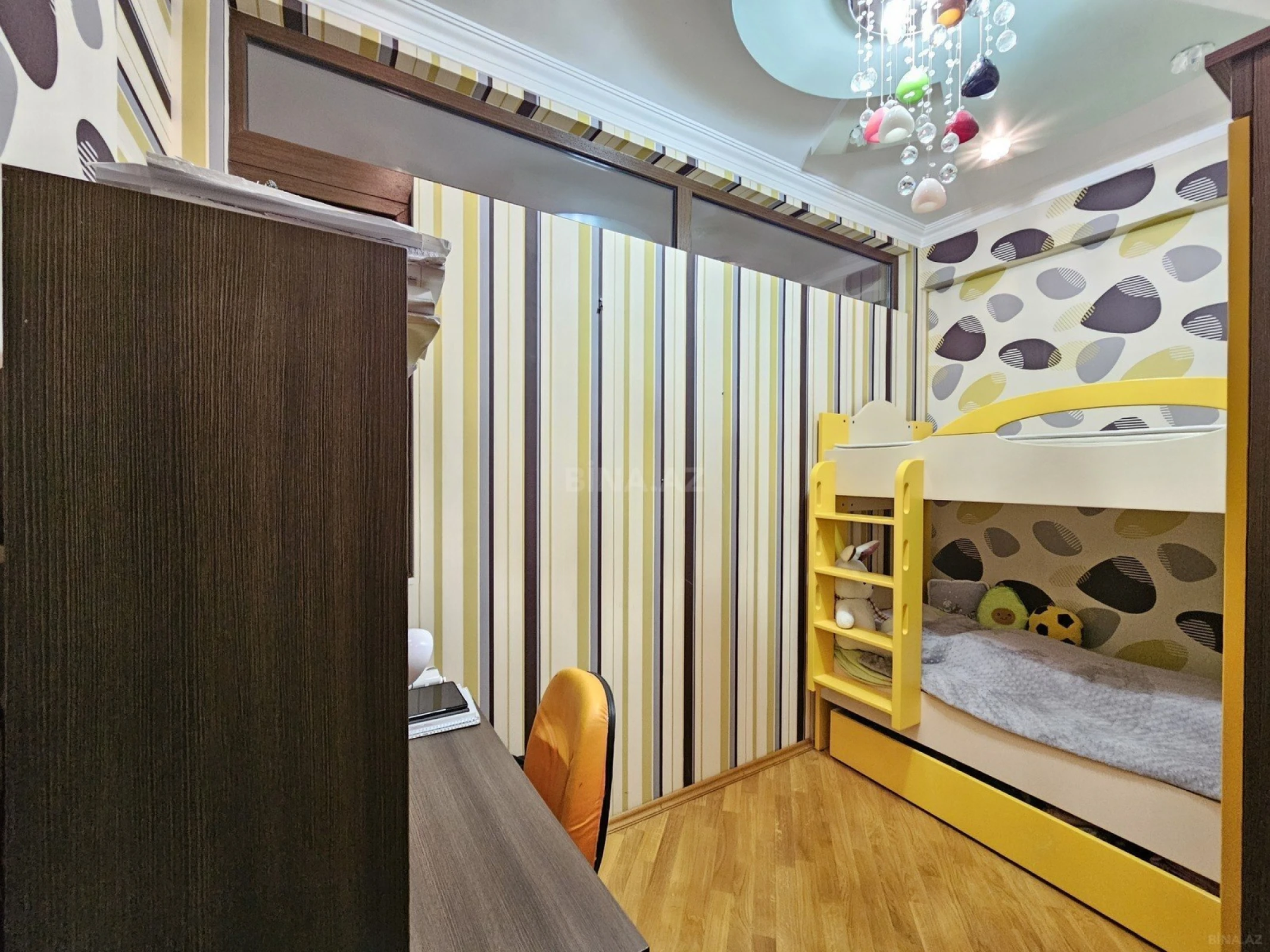 Satılır 3 otaqlı mənzil 93 m²