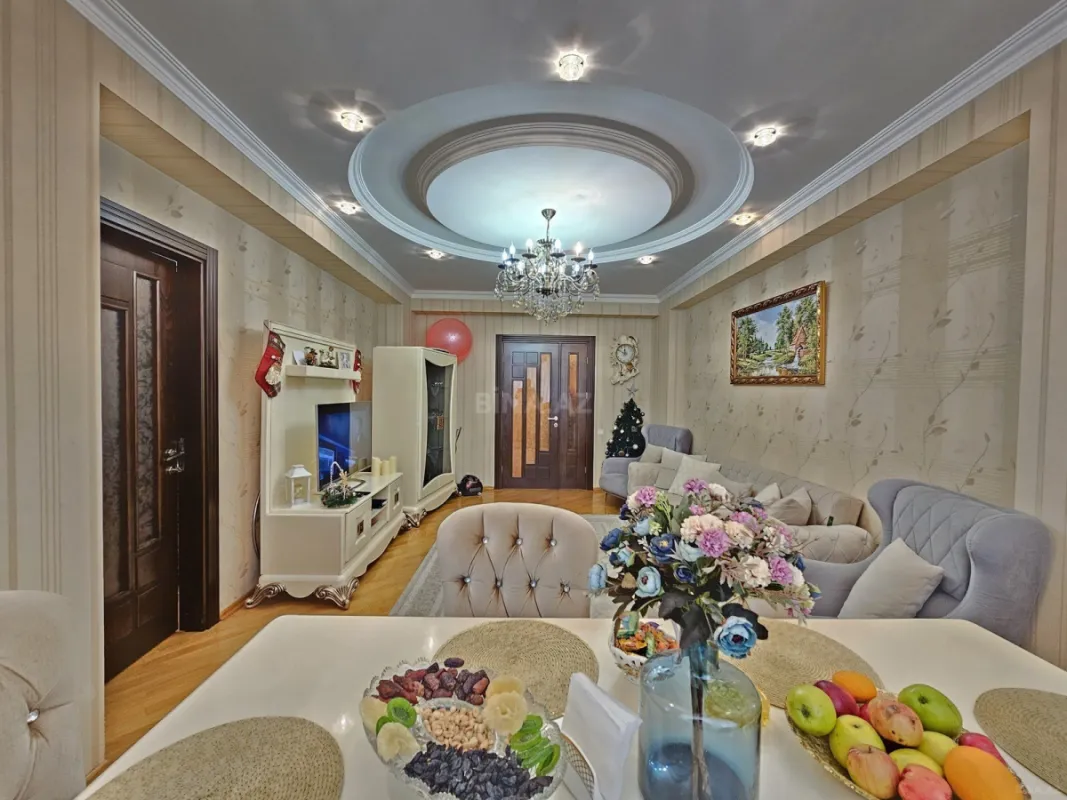 Satılır 3 otaqlı mənzil 93 m²