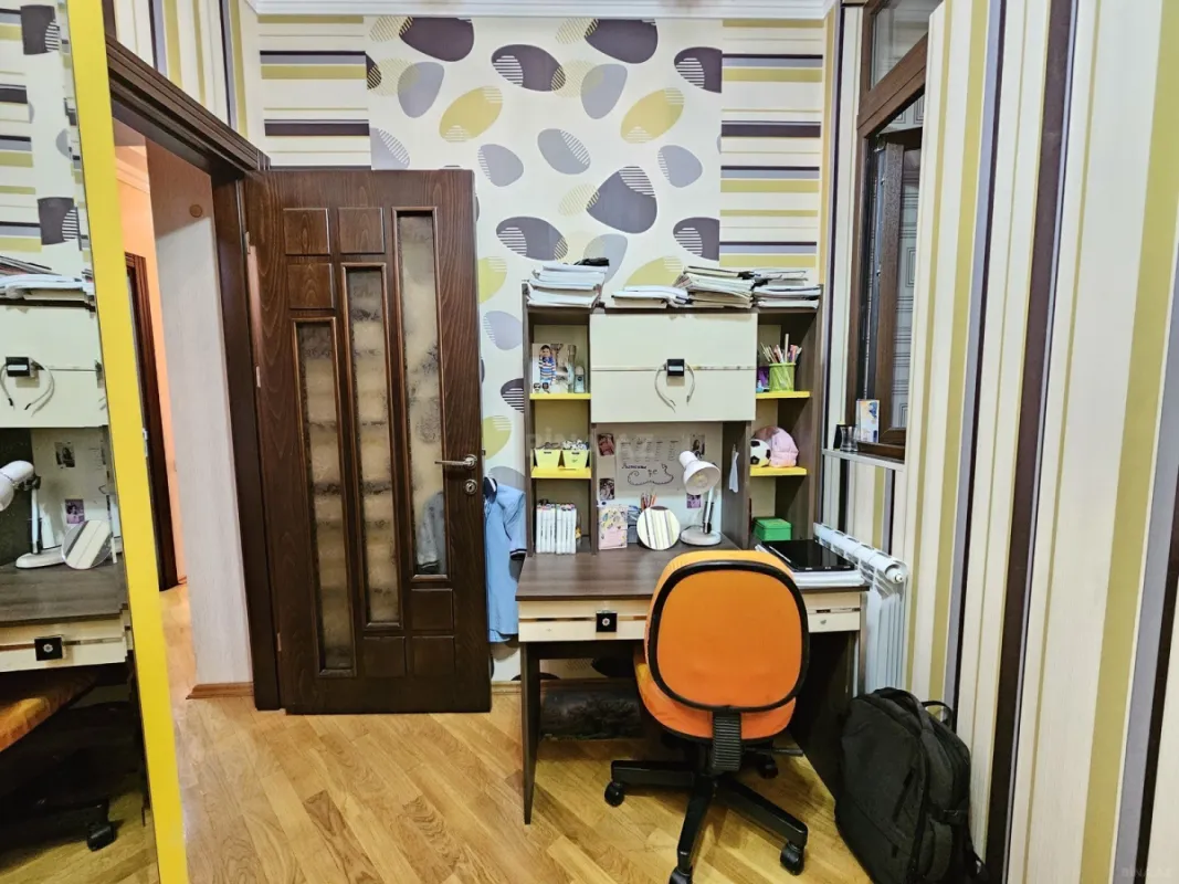 Satılır 3 otaqlı mənzil 93 m²
