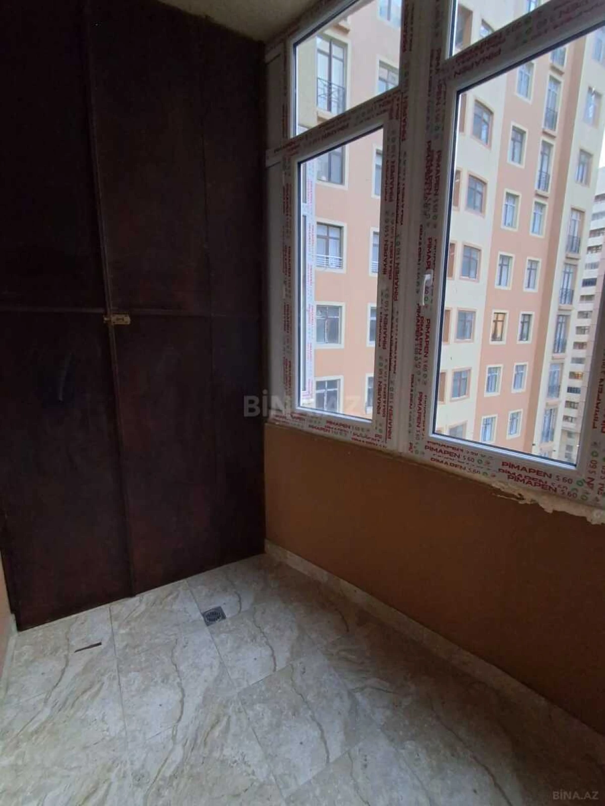 Satılır 3 otaqlı mənzil 123 m²