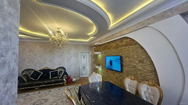 Satılır 3 otaqlı mənzil 123 m²