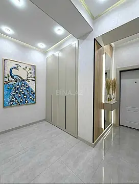 Satılır 2 otaqlı mənzil 81 m²