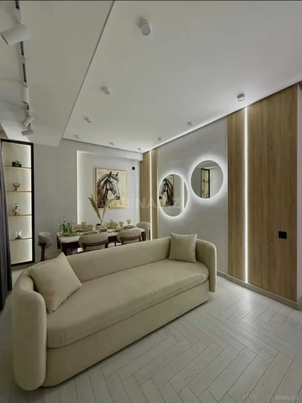 Satılır 2 otaqlı mənzil 81 m²