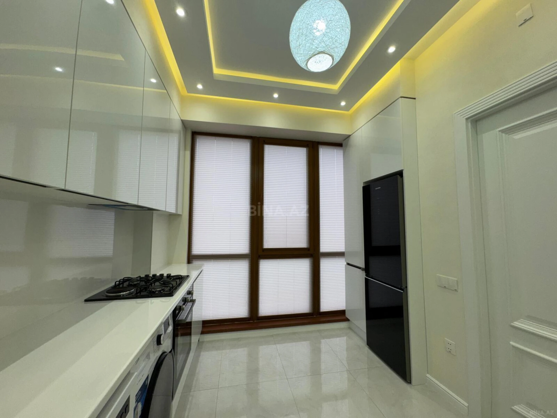 Satılır 3 otaqlı mənzil 99 m²