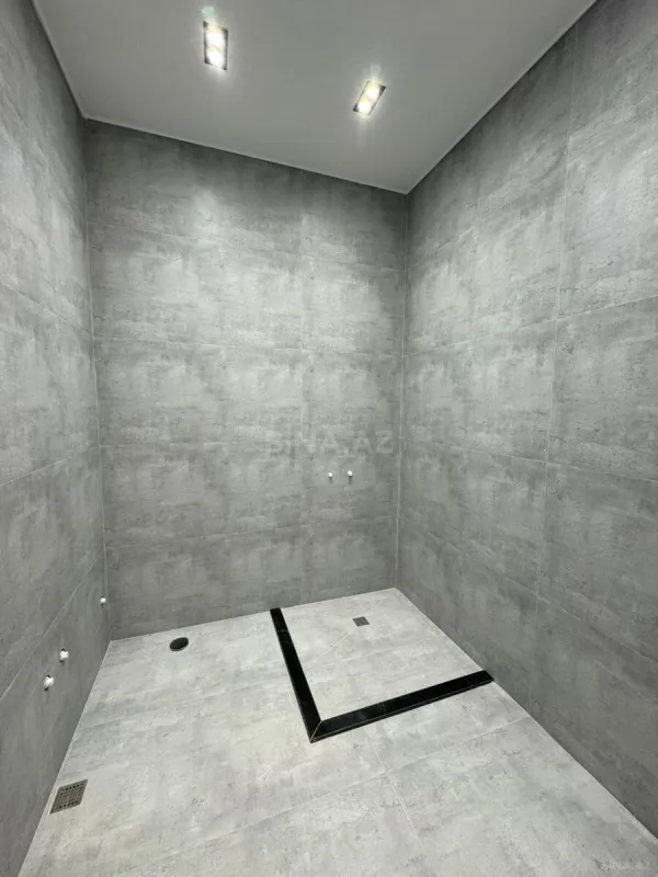 Satılır 4 otaqlı həyət evi 220 m²