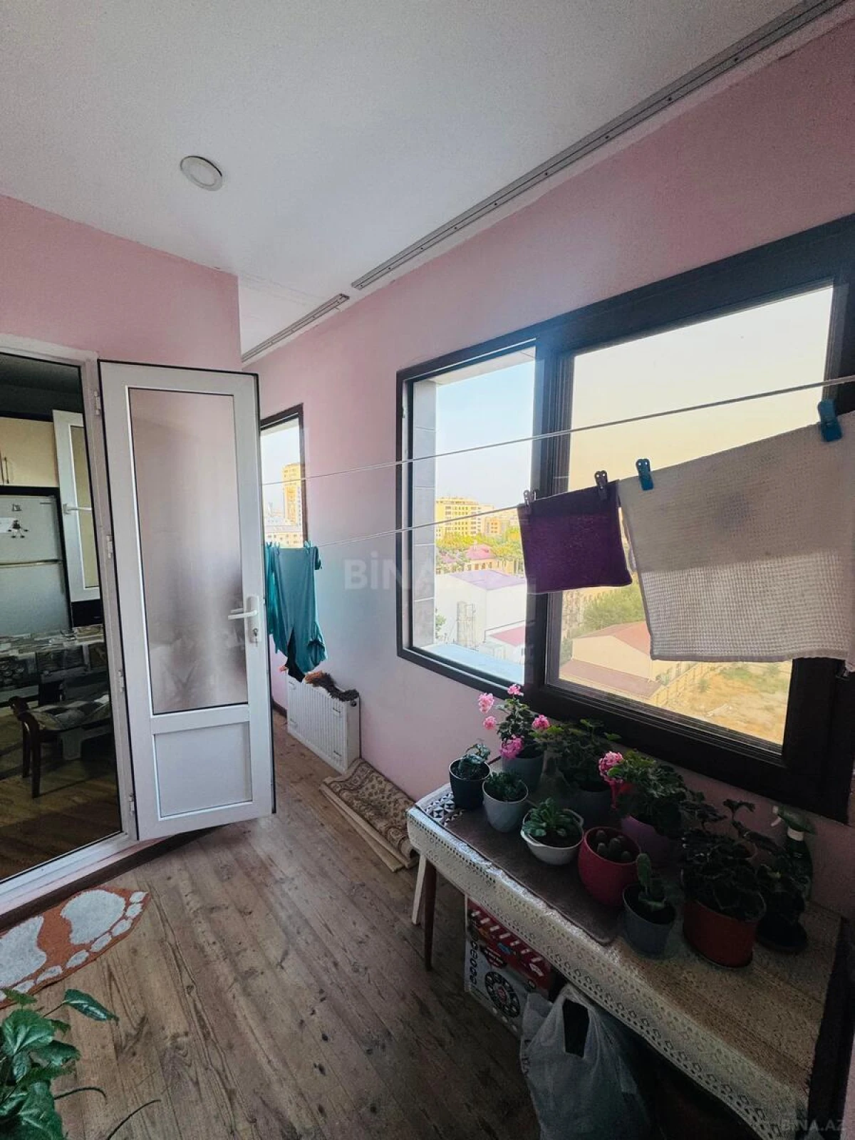 Satılır 2 otaqlı mənzil 65 m²