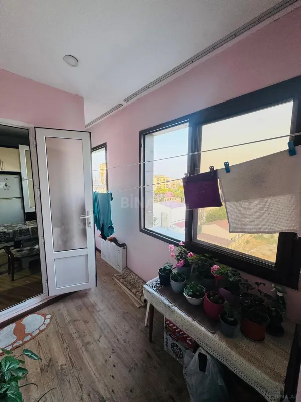 Satılır 2 otaqlı mənzil 65 m²