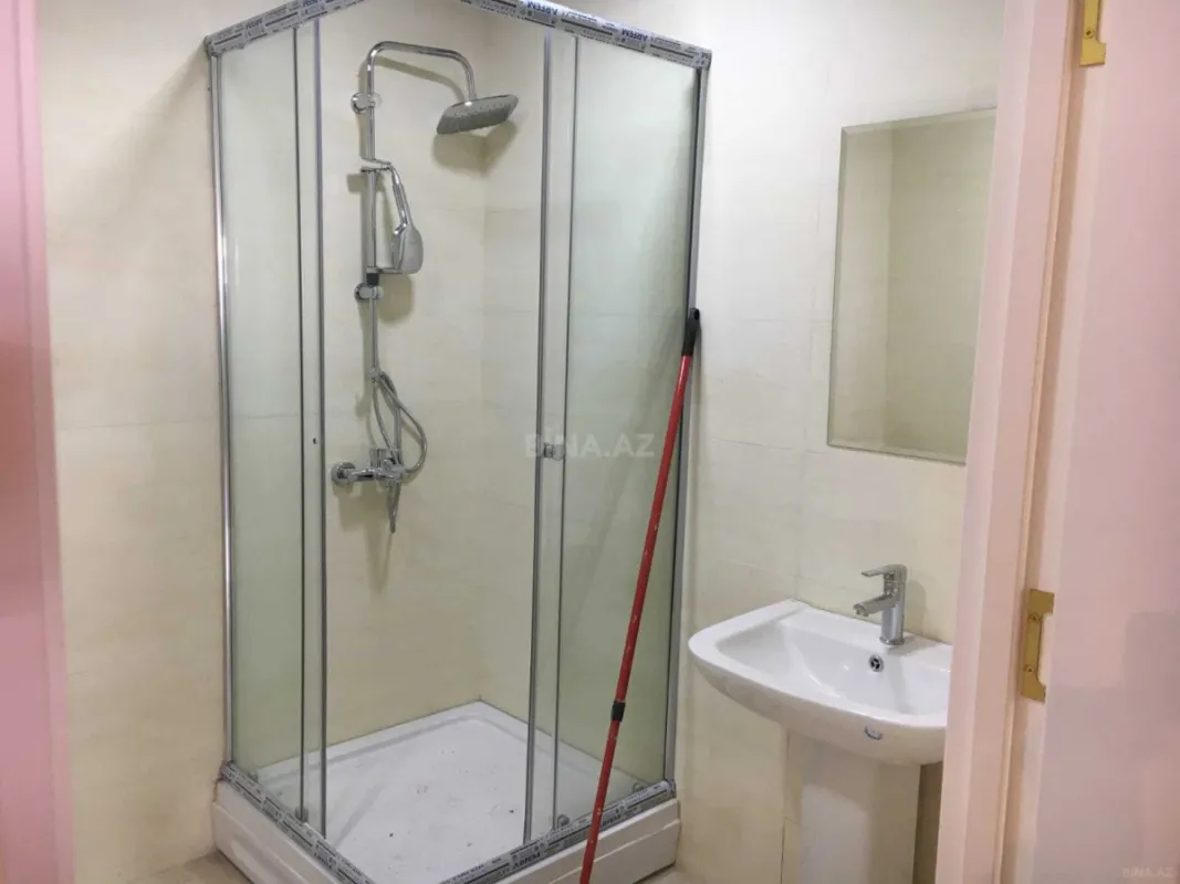 Satılır 3 otaqlı mənzil 106 m²