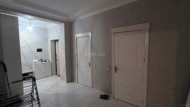 Satılır 3 otaqlı mənzil 106 m²