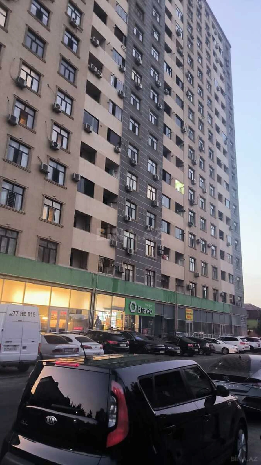 Satılır 3 otaqlı mənzil 106 m²