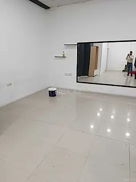 Kirayə verilir obyekt 65 m²