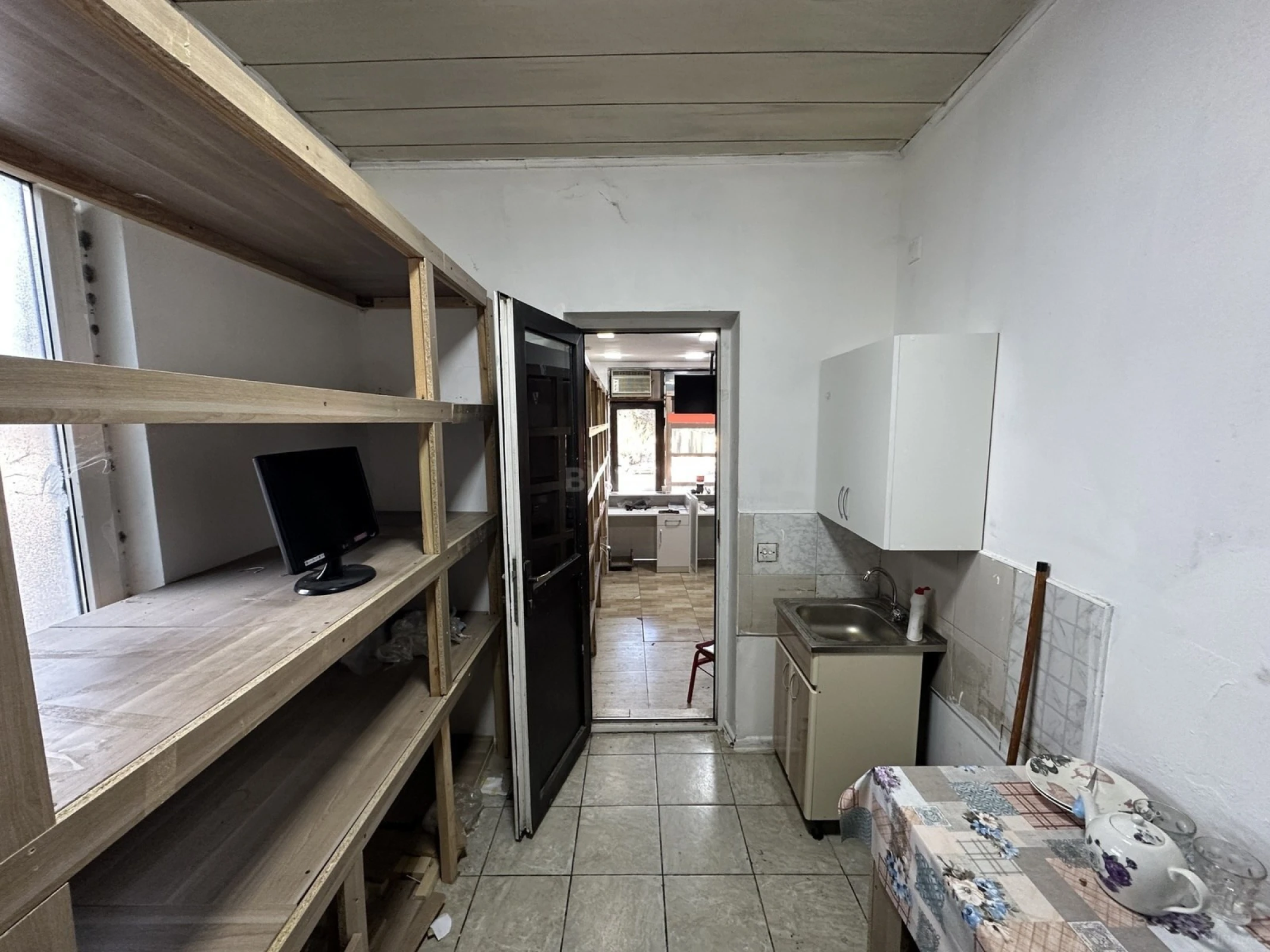 Kirayə verilir obyekt 40 m²