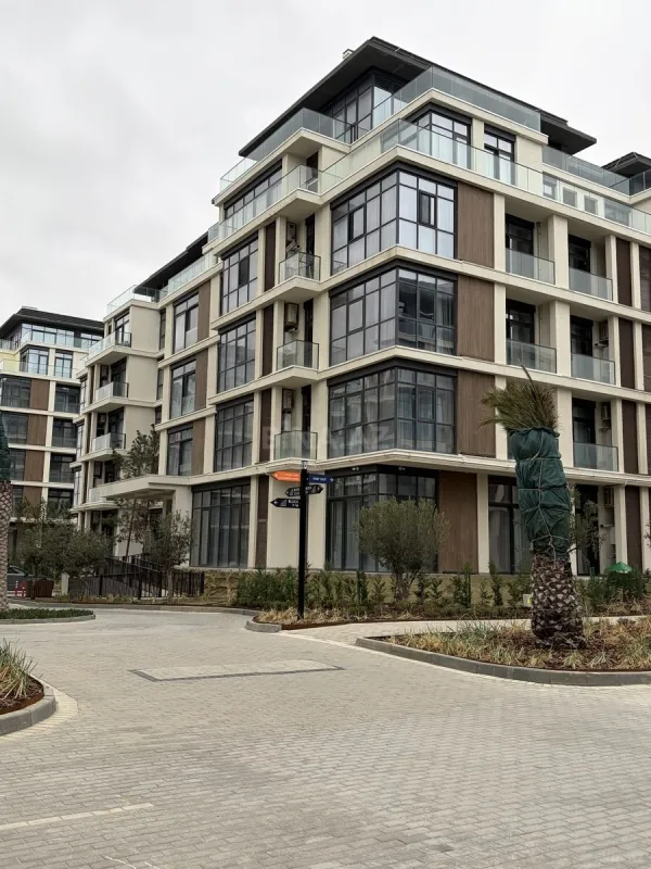 Satılır 1 otaqlı mənzil 58 m²