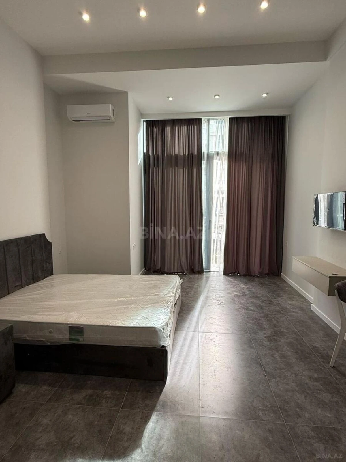 Satılır 1 otaqlı mənzil 58 m²