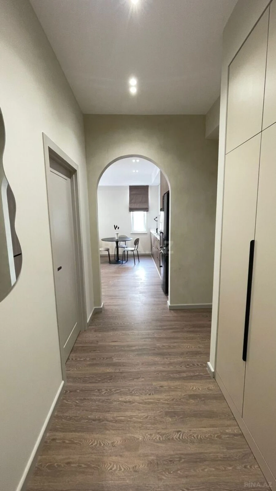 Satılır 2 otaqlı mənzil 60 m²