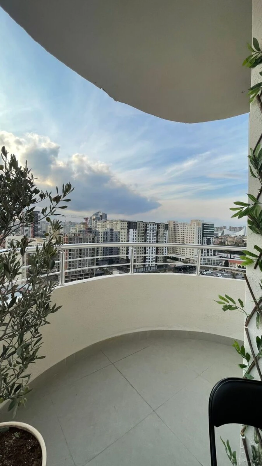 Satılır 2 otaqlı mənzil 60 m²