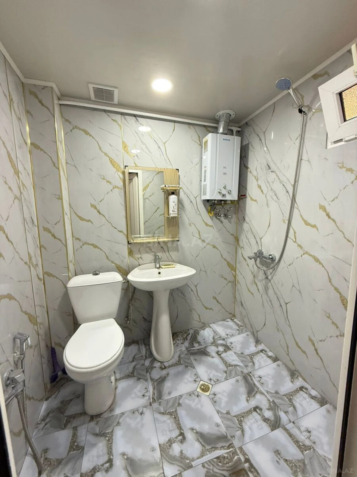 Satılır 2 otaqlı mənzil 55 m²