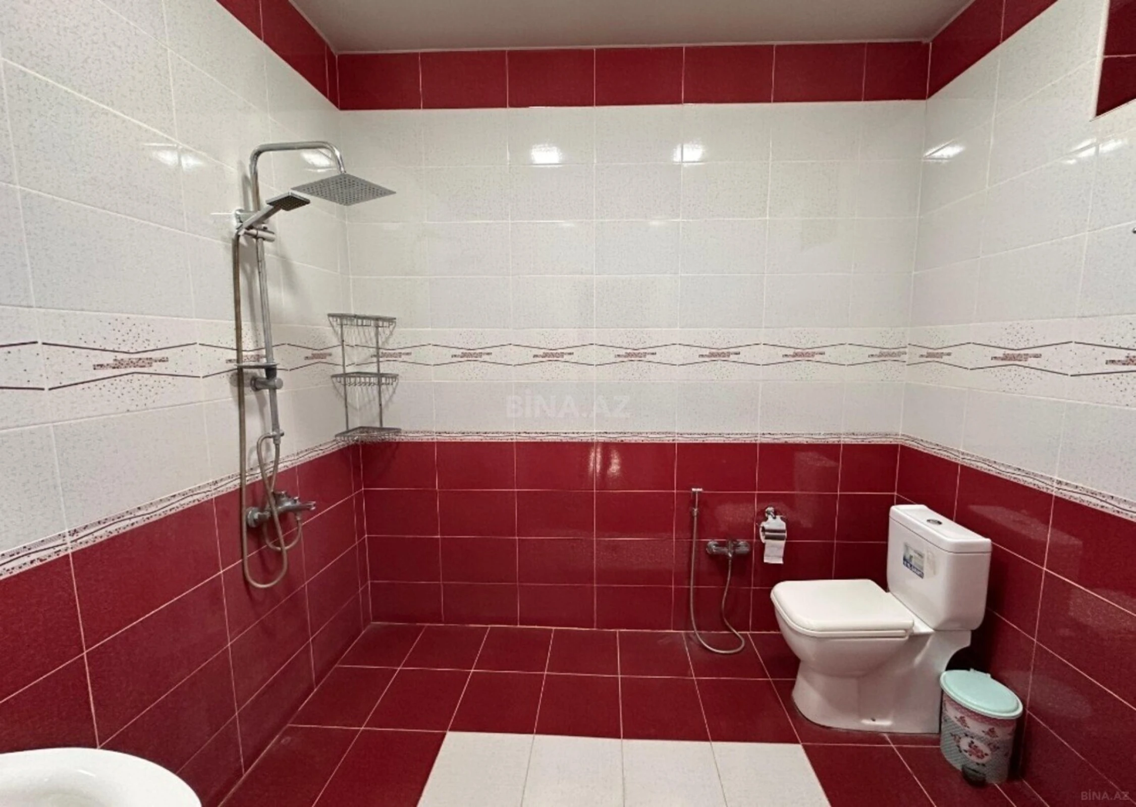 Kirayə verilir 5 otaqlı həyət evi 250 m²
