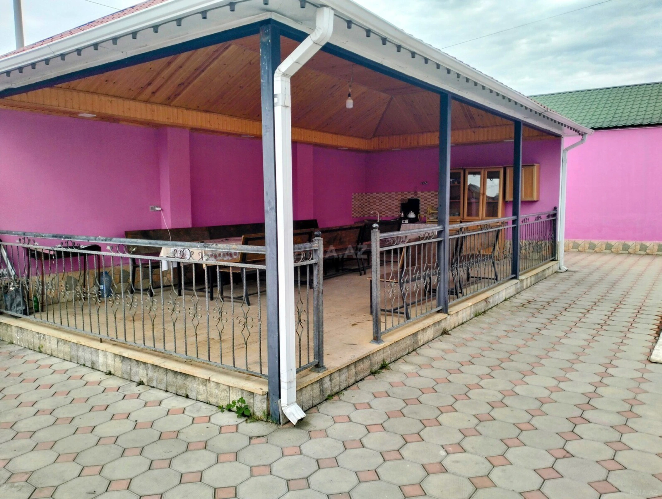 Kirayə verilir 5 otaqlı həyət evi 250 m²