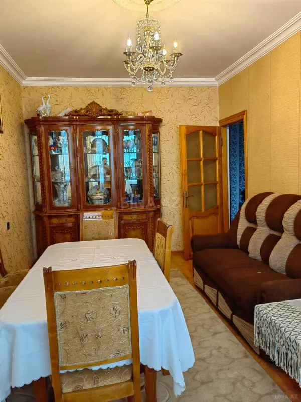 Satılır 4 otaqlı mənzil 100 m²