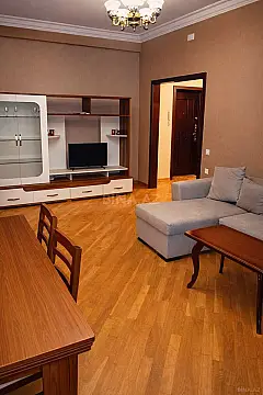 Kirayə verilir 2 otaqlı mənzil 95 m² — Bakı, 5-ci mikrorayon 2 otaq 95.00 m²