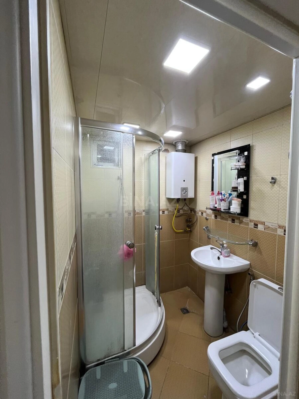 Satılır 2 otaqlı mənzil 58 m²