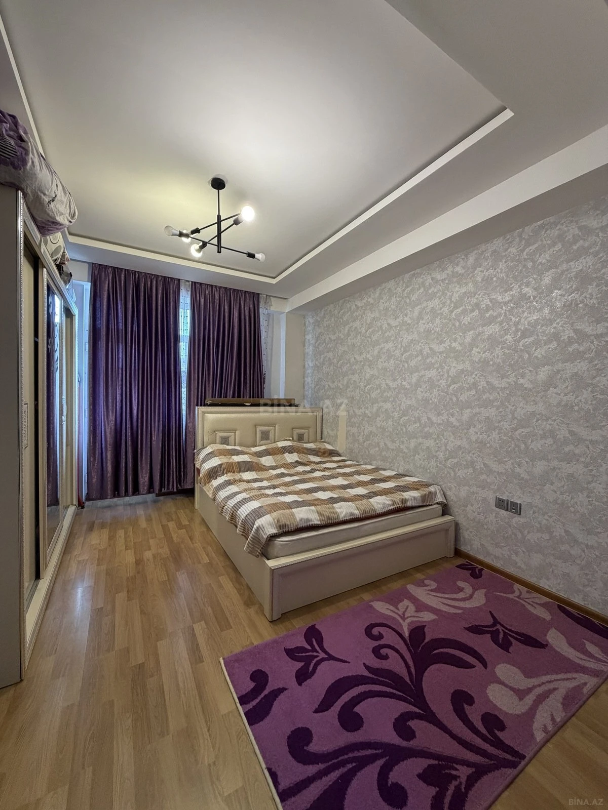 Satılır 2 otaqlı mənzil 75 m²