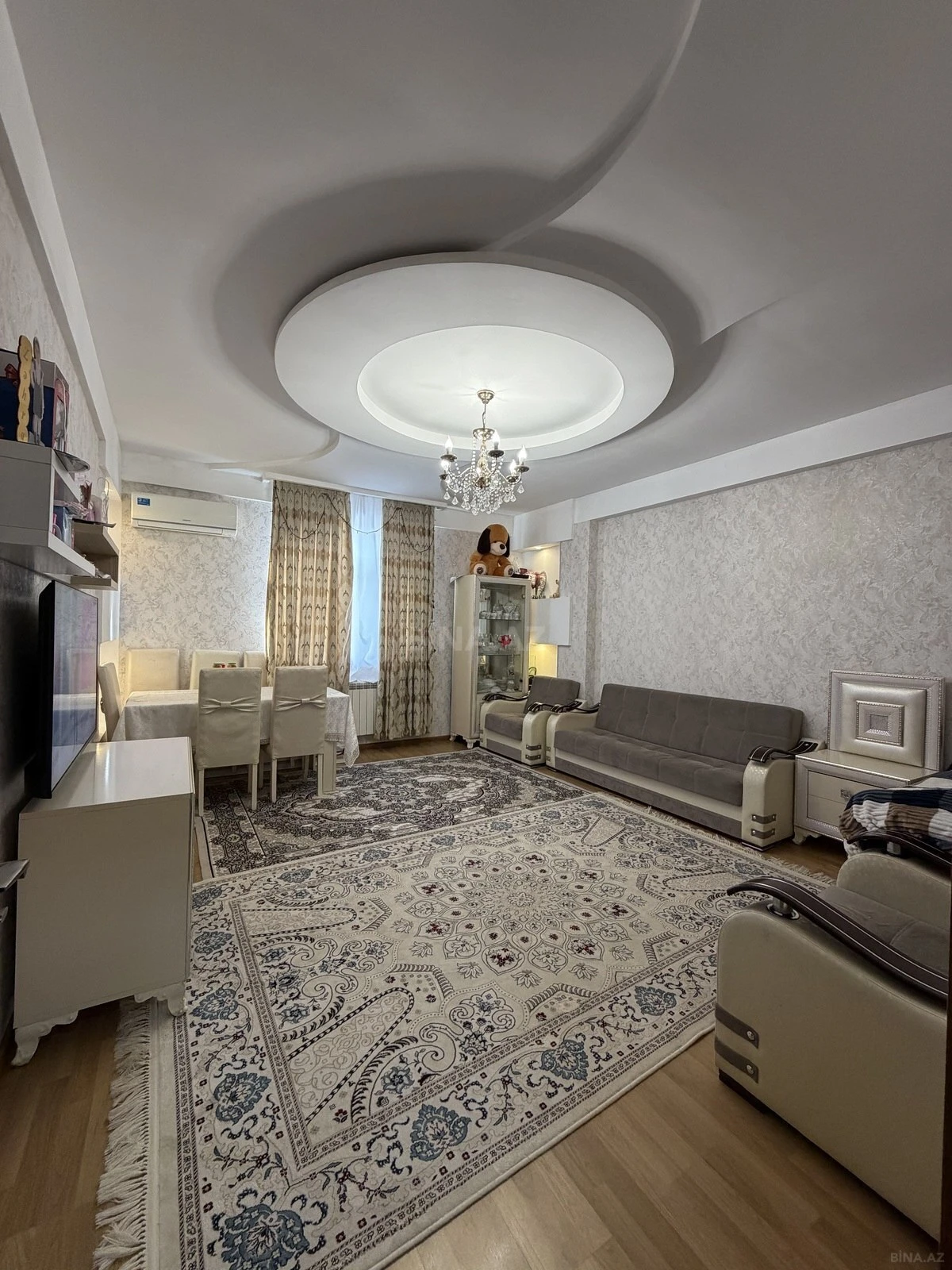 Satılır 2 otaqlı mənzil 75 m²