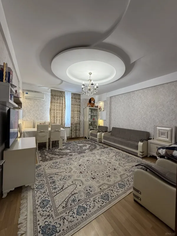 Satılır 2 otaqlı mənzil 75 m²