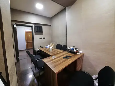 Kirayə verilir 5 otaqlı ofis 120 m²