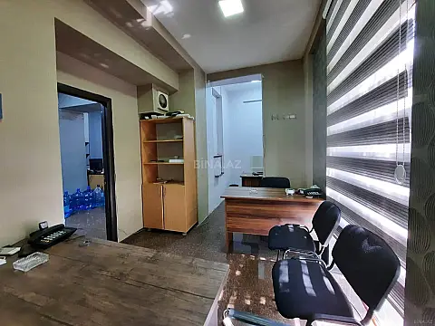 Kirayə verilir 5 otaqlı ofis 120 m²