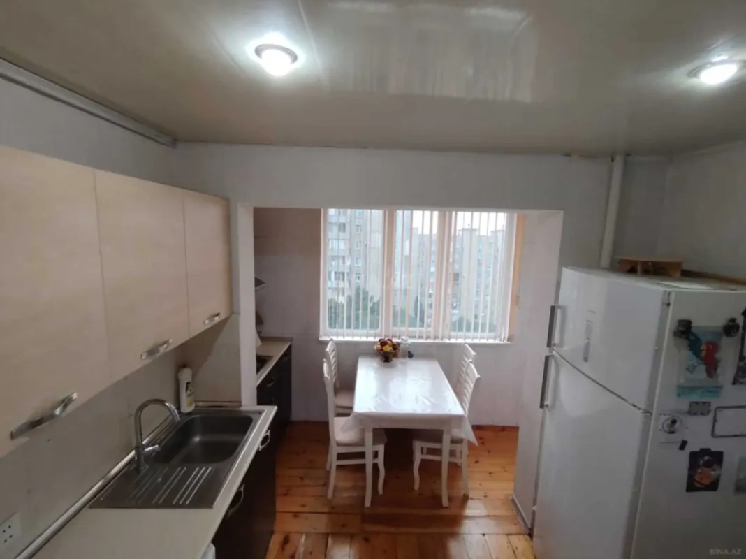 Satılır 2 otaqlı mənzil 65 m²
