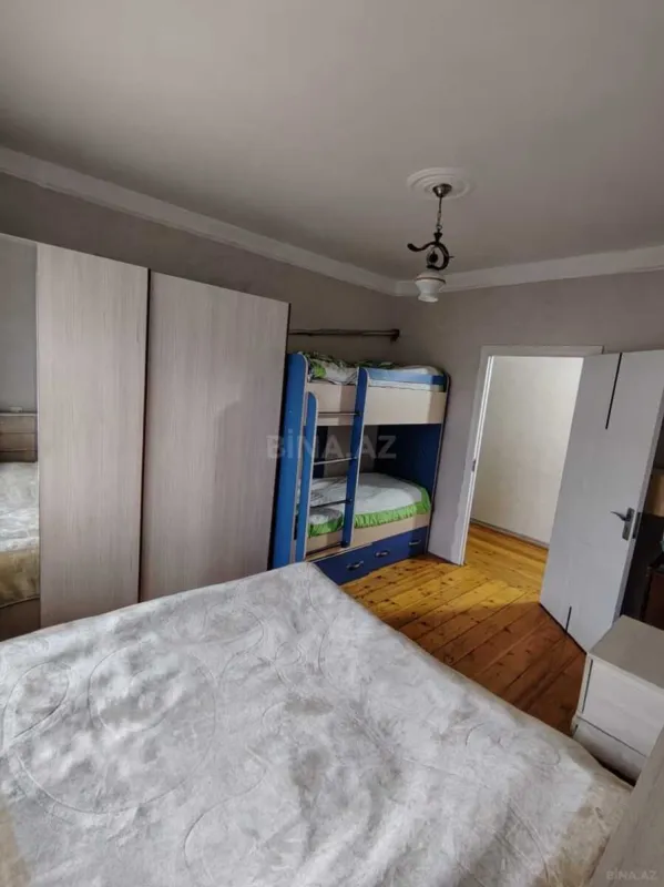 Satılır 2 otaqlı mənzil 65 m²