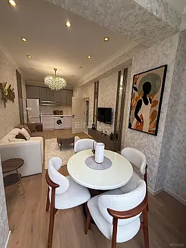 Kirayə verilir 2 otaqlı mənzil 60 m²