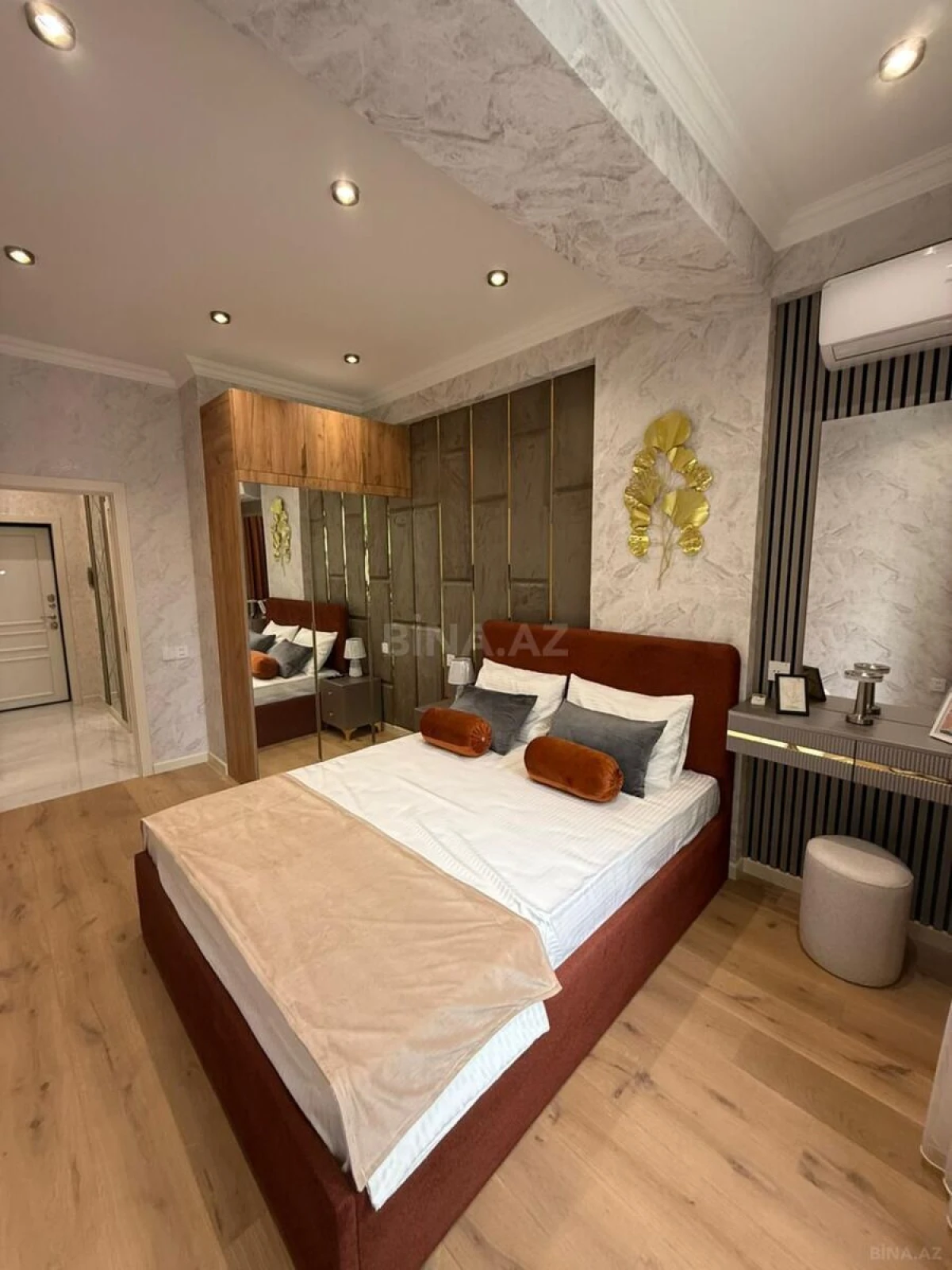 Kirayə verilir 2 otaqlı mənzil 60 m²