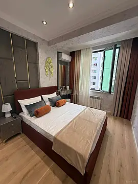 Kirayə verilir 2 otaqlı mənzil 60 m²