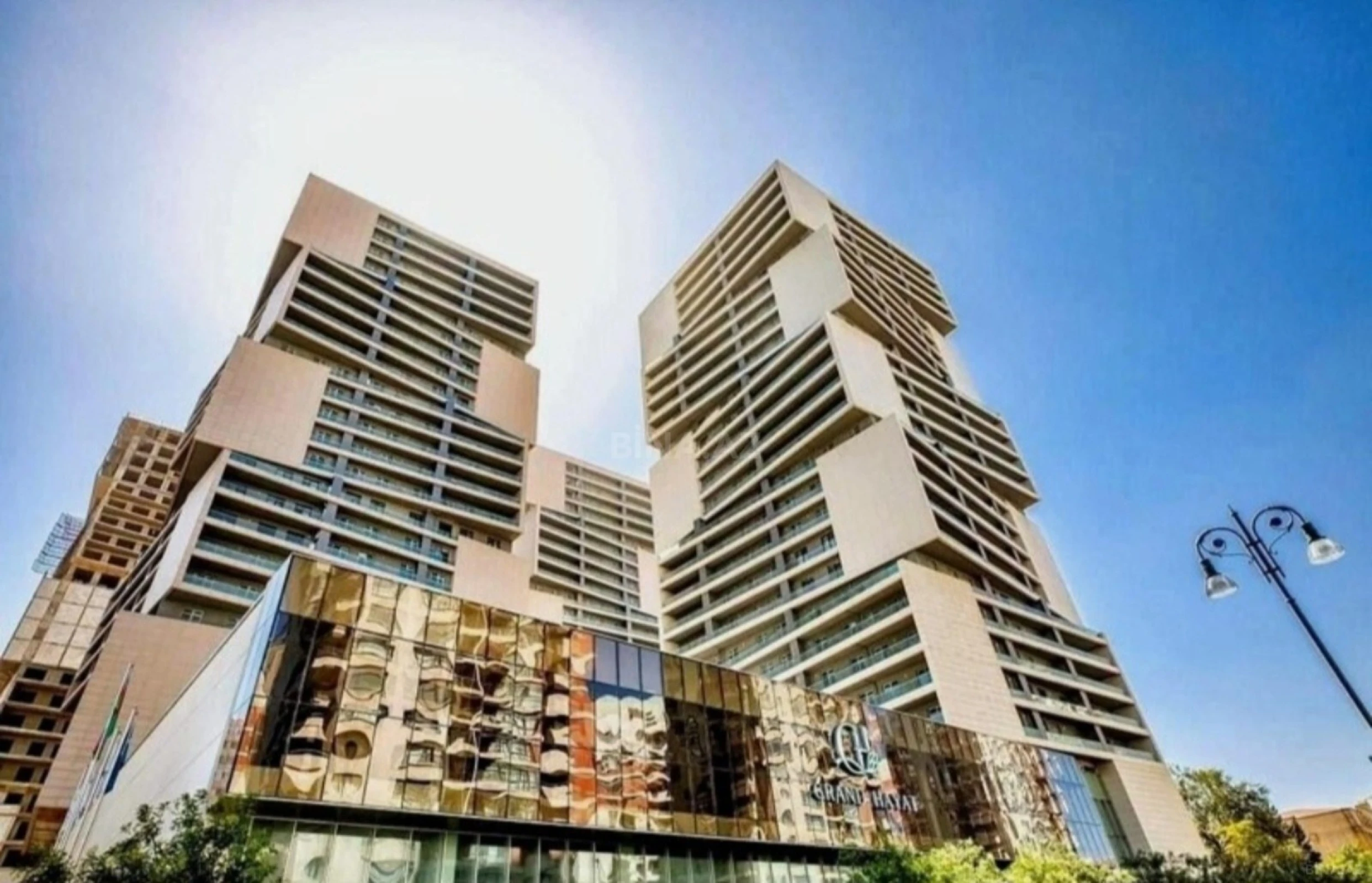 Kirayə verilir 2 otaqlı mənzil 107 m²