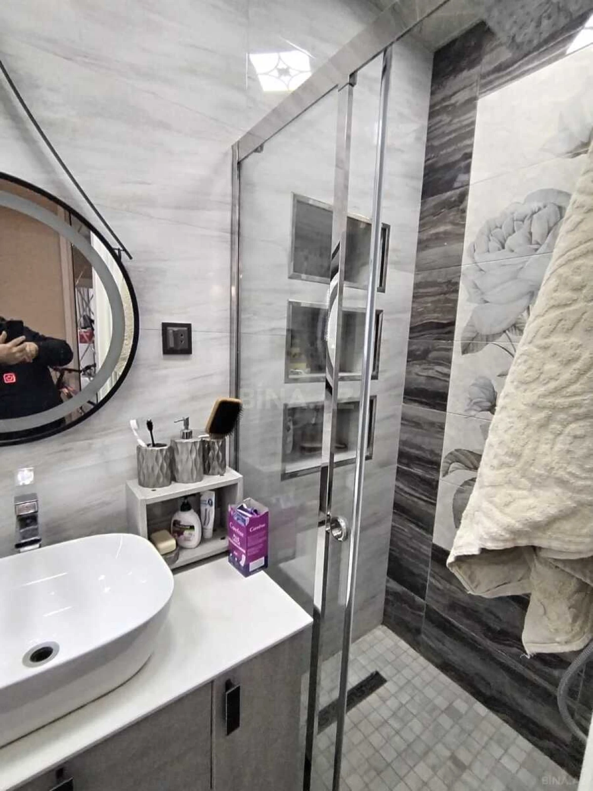 Satılır 2 otaqlı mənzil 74 m²