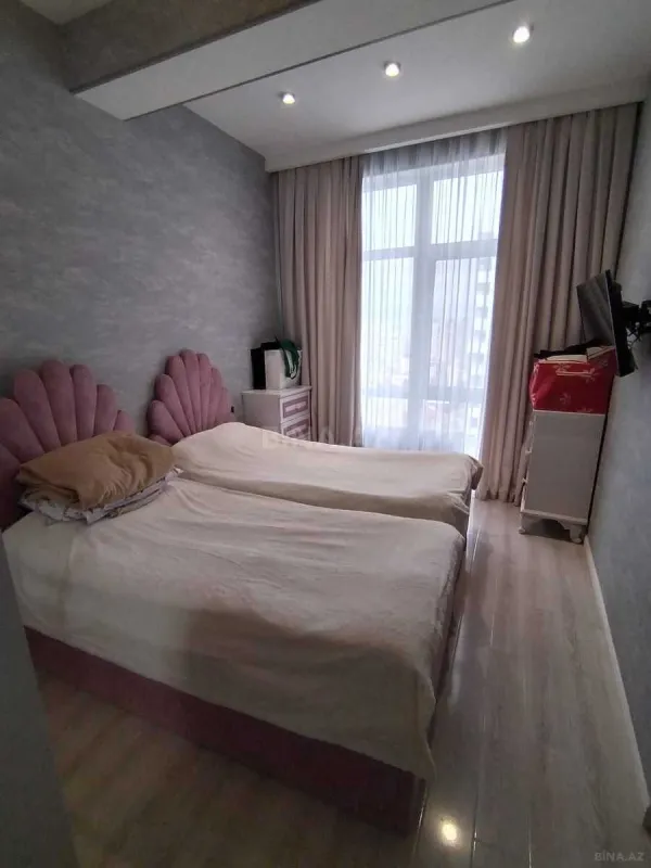 Satılır 2 otaqlı mənzil 74 m²