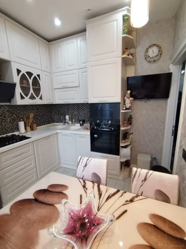 Satılır 2 otaqlı mənzil 74 m²