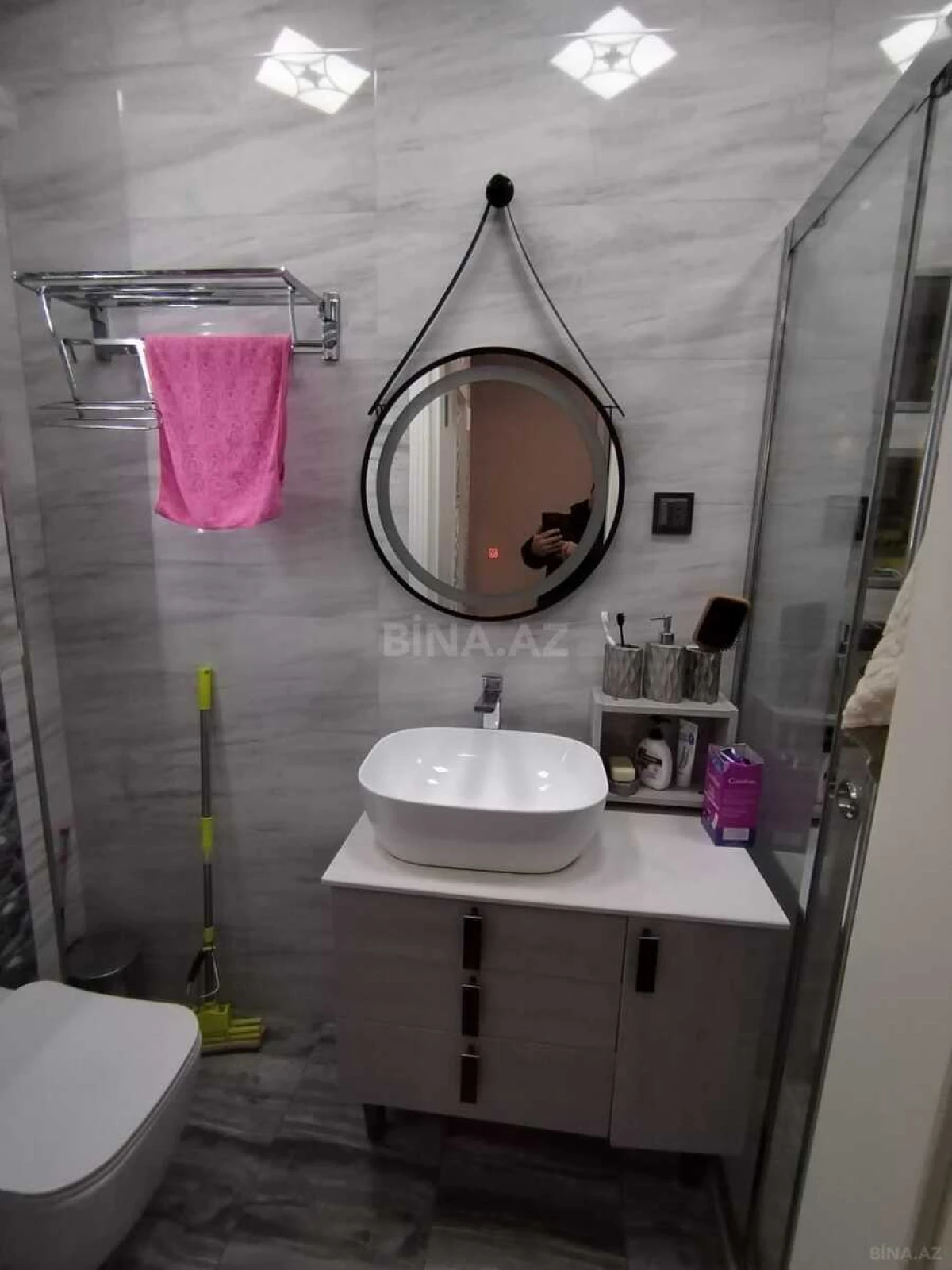 Satılır 2 otaqlı mənzil 74 m²